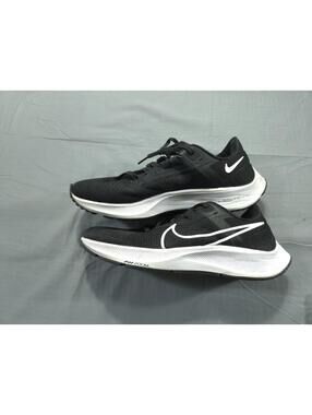 Nike Shoes Womens 9.5 Black White Air Zoom Pegasus 38 Running Low Light